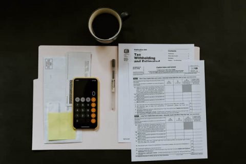 拉薩的企業(yè)，選擇代理記賬和自己請(qǐng)專職會(huì)計(jì)記賬哪個(gè)更劃算？