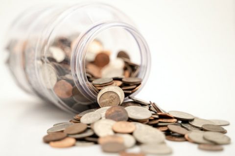 企業(yè)支付多筆勞務(wù)費給個人，是否需要代扣代繳個人所得稅？并去稅務(wù)機關(guān)代開發(fā)票？