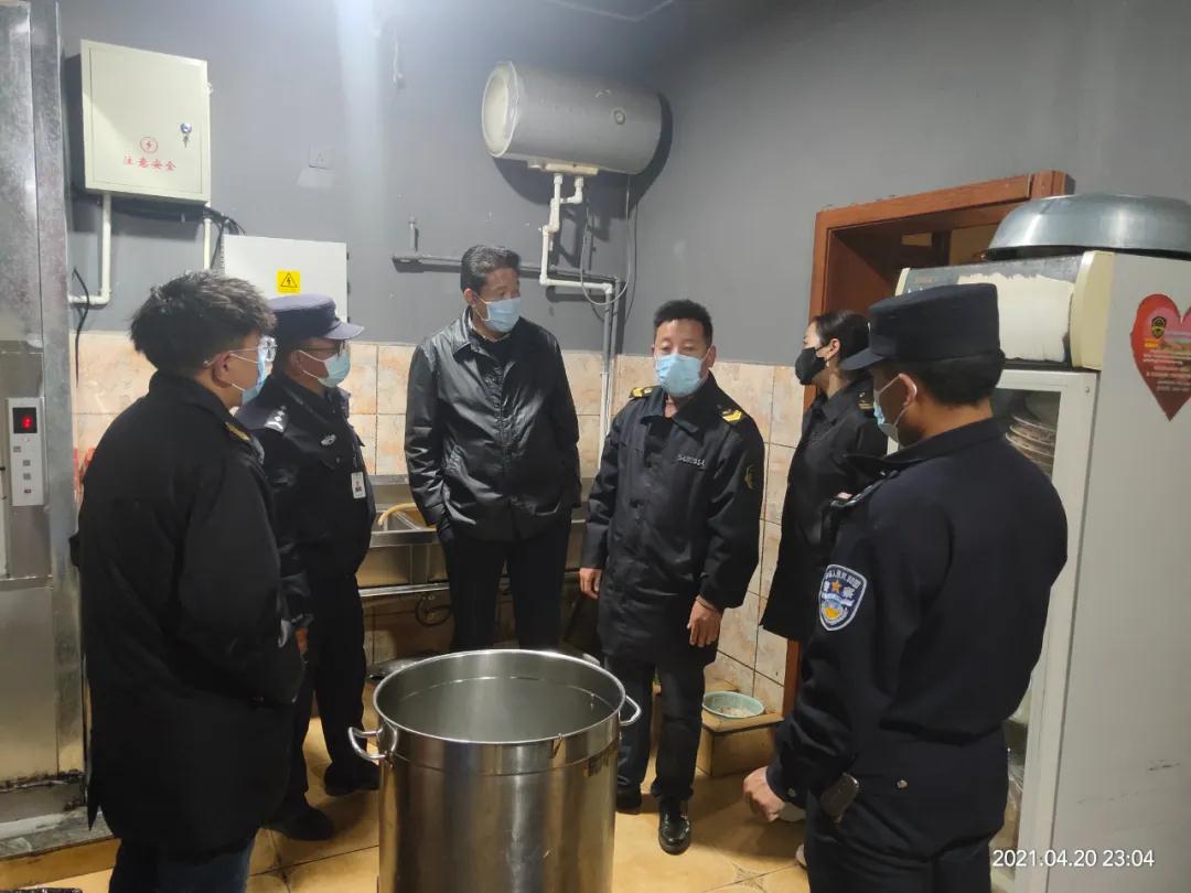 西藏火鍋店2家營業(yè)執(zhí)照被吊銷、2家立案調(diào)查、5家停業(yè)整頓